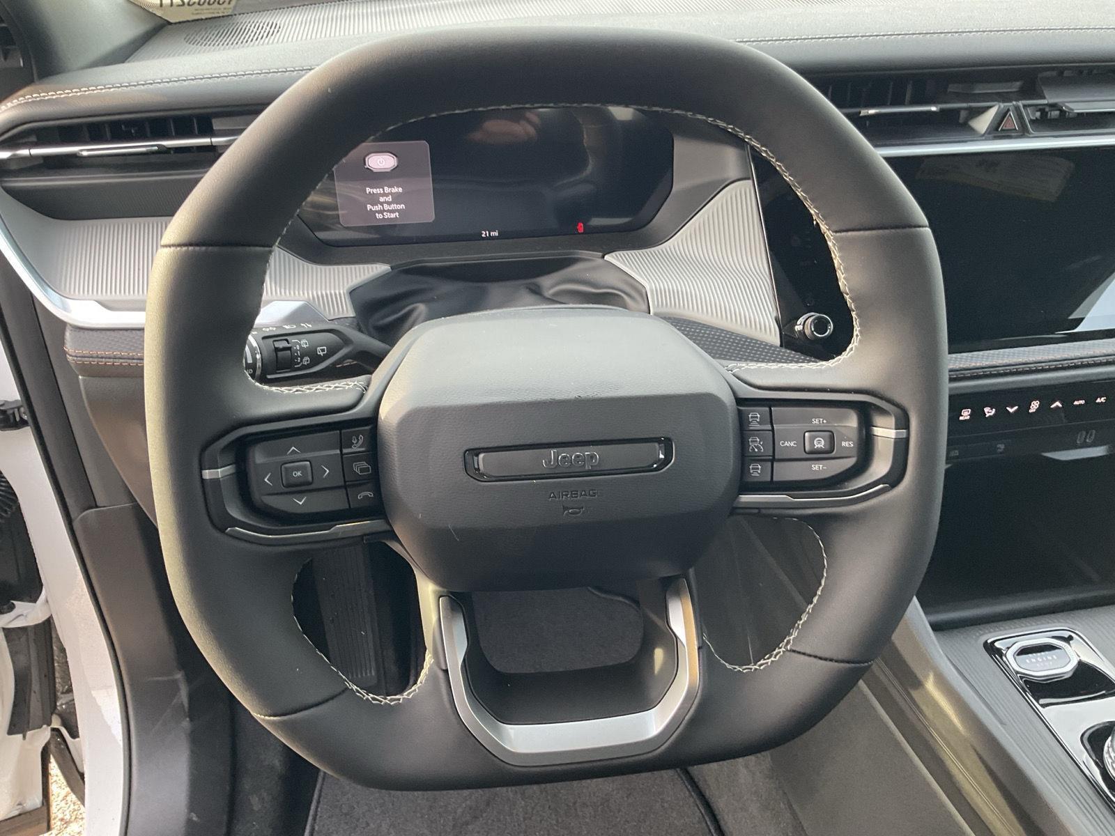 Vehicle photo 9