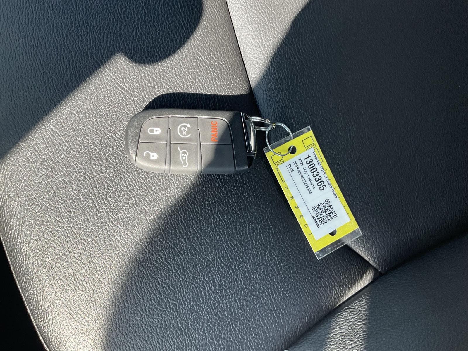 Vehicle photo 22