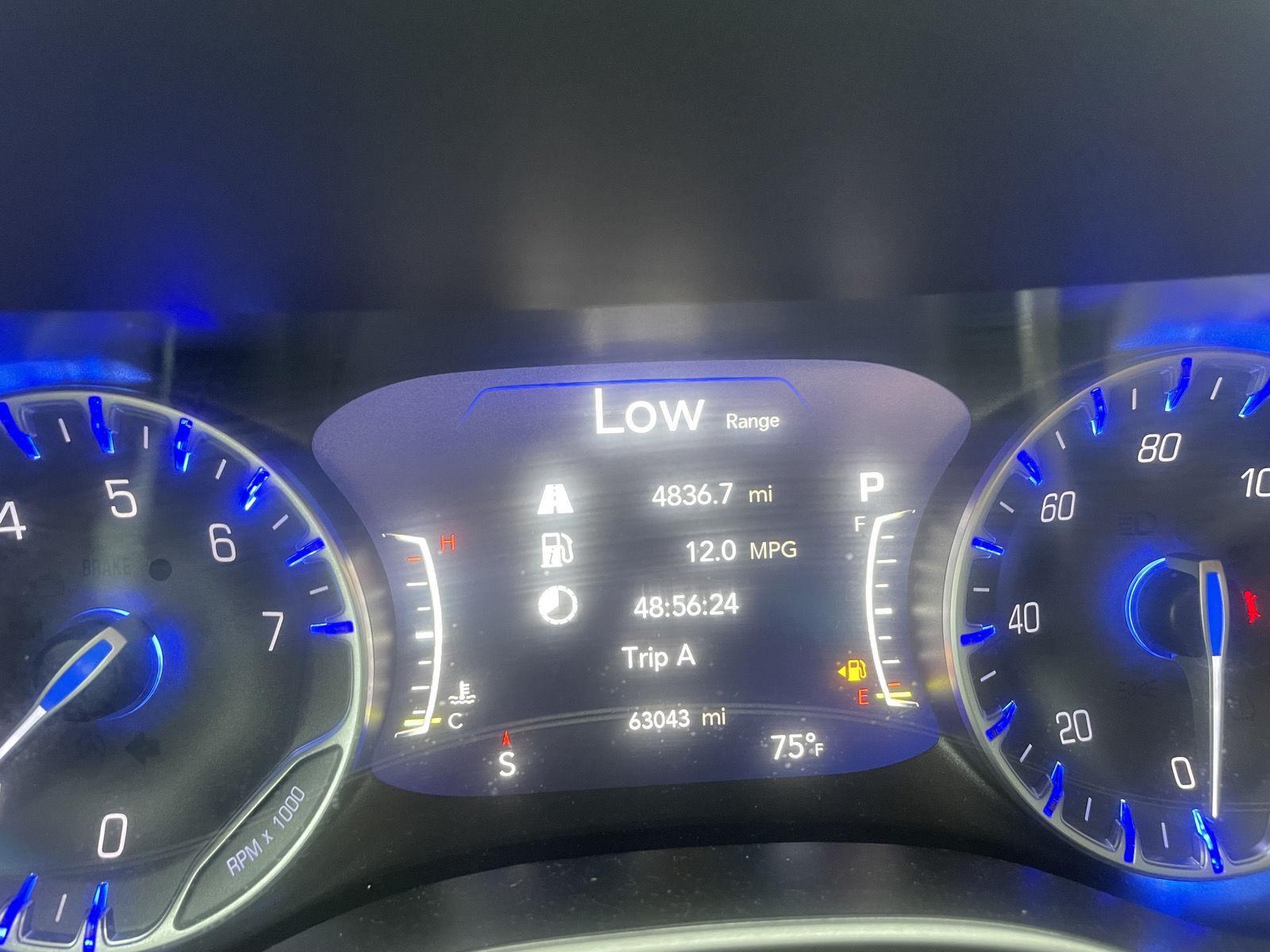 Vehicle photo 3