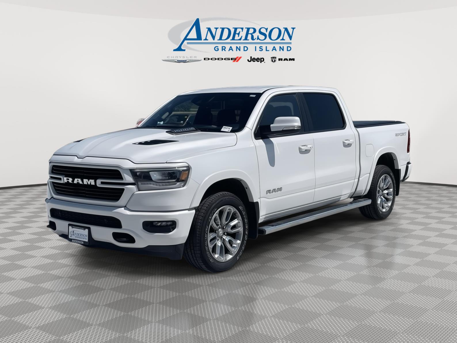 Ivory White Tri-Coat Pearlcoat 2021 RAM 1500 Pickup Truck Four-Wheel Drive 8-Speed Automatic