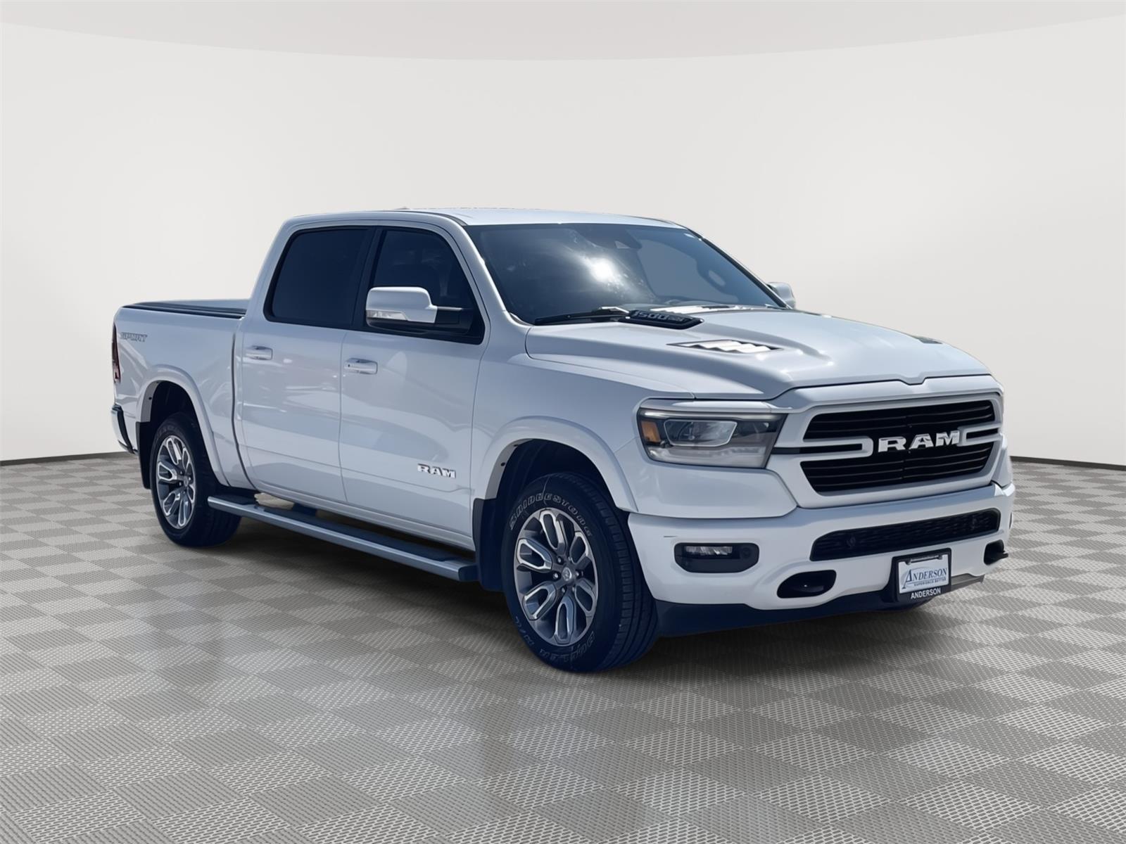 Vehicle photo 8