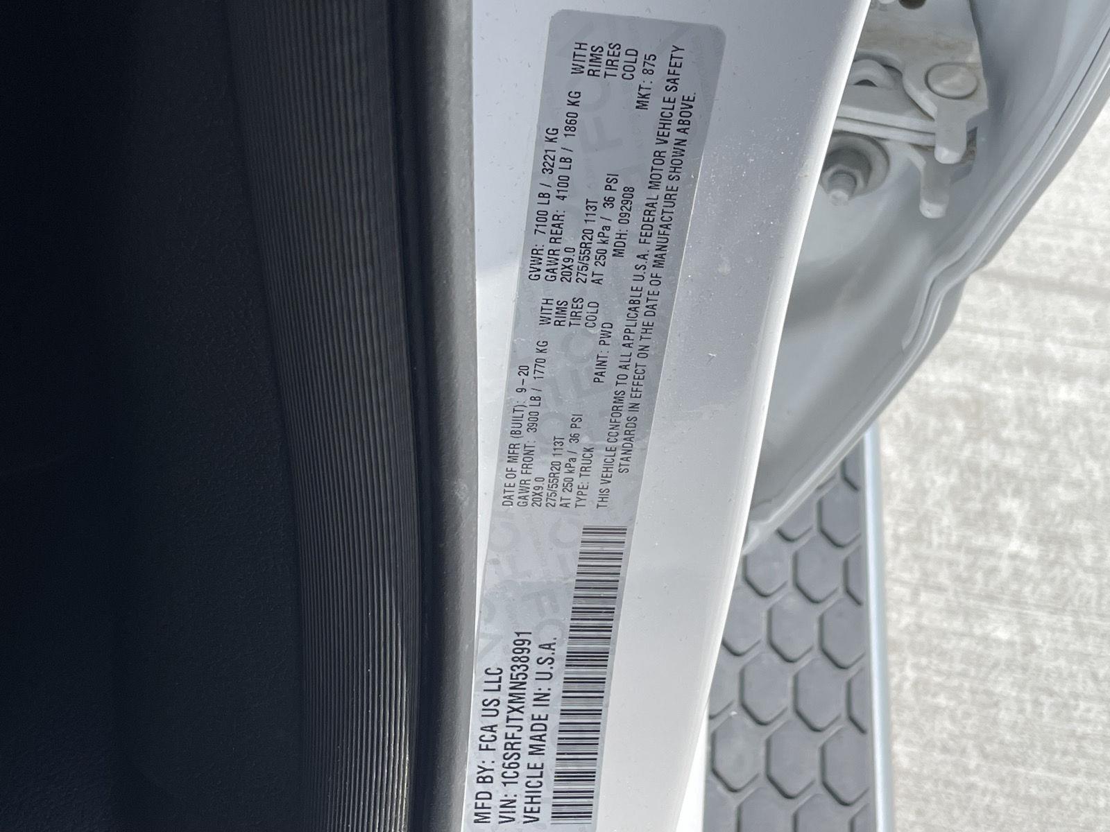 Vehicle photo 11