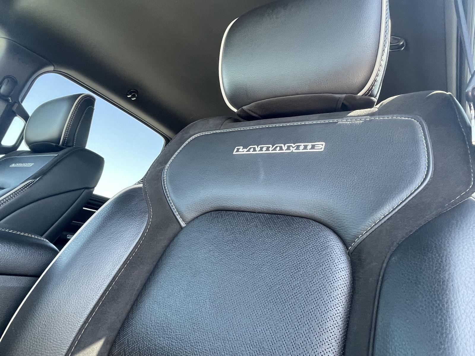 Vehicle photo 19
