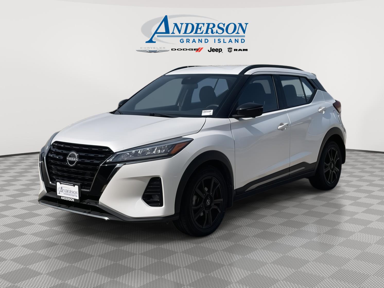 Aspen White Tricoat 2024 Nissan Kicks SUV / Crossover Front-Wheel Drive Continuously Variable Transmission