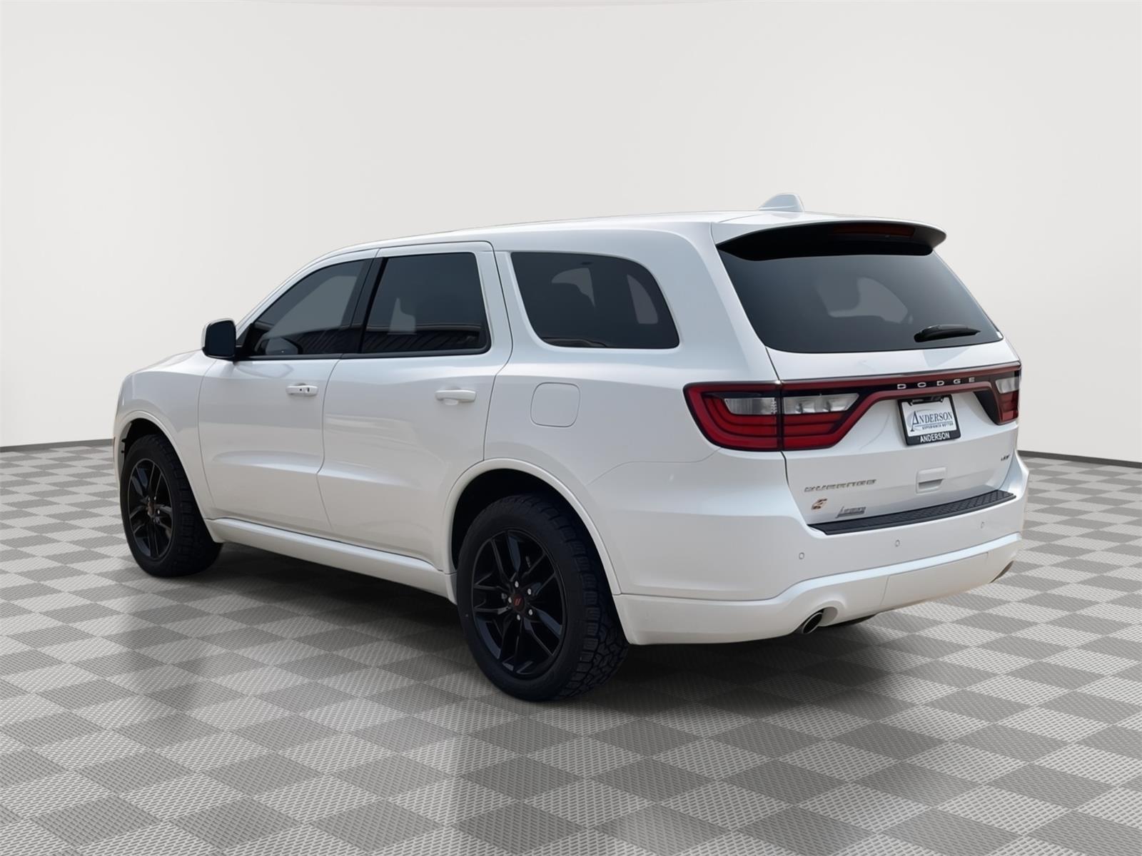 Vehicle photo 4