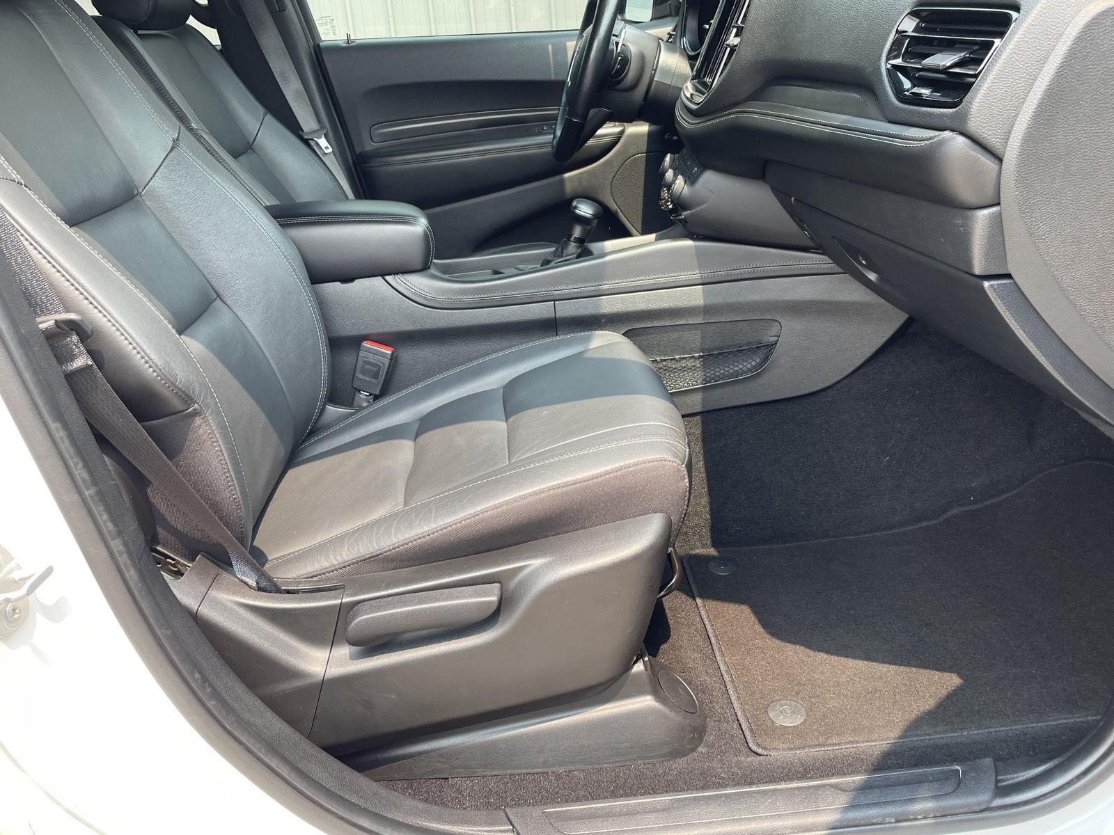 Vehicle photo 21