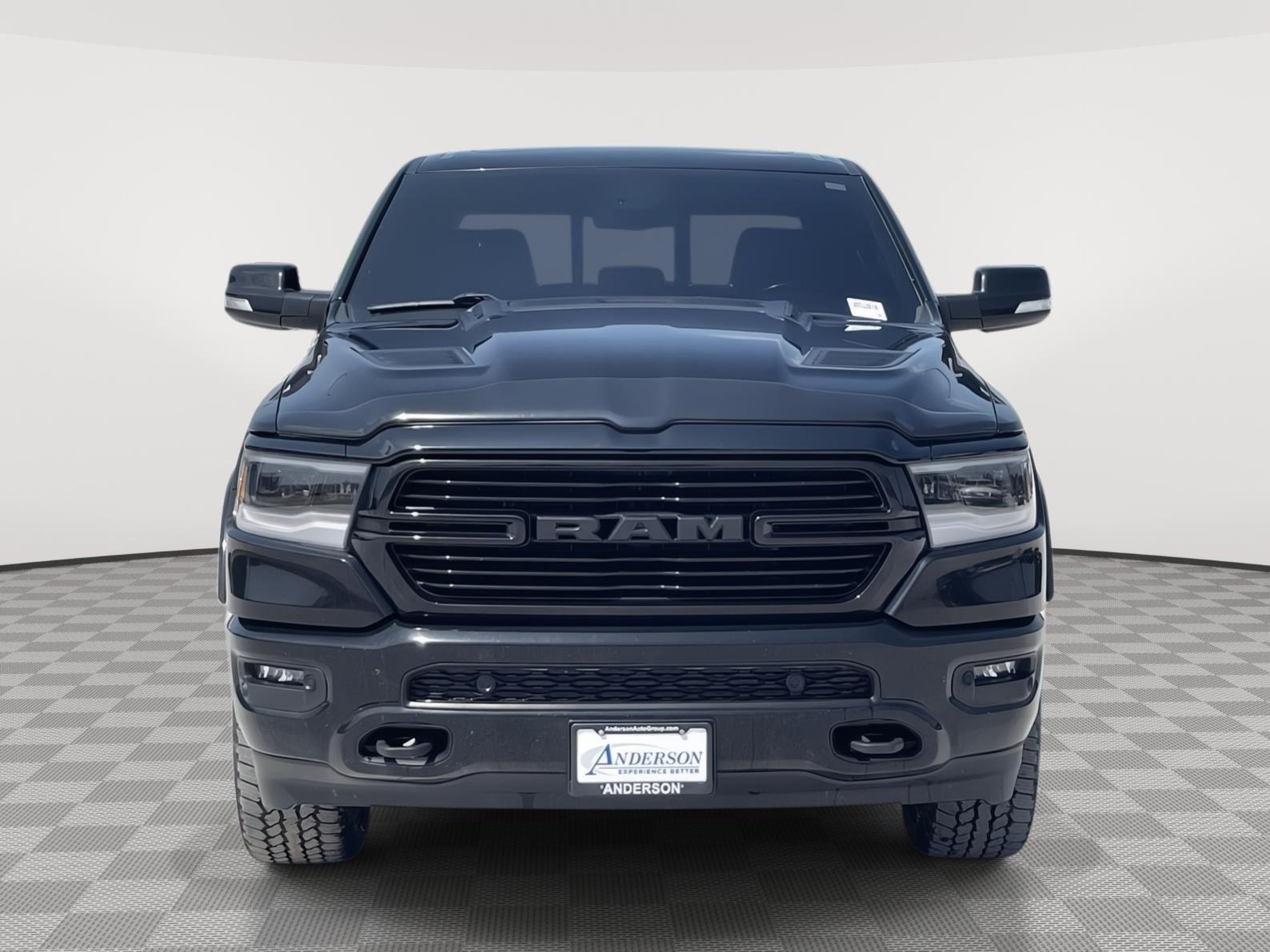 Vehicle photo 9
