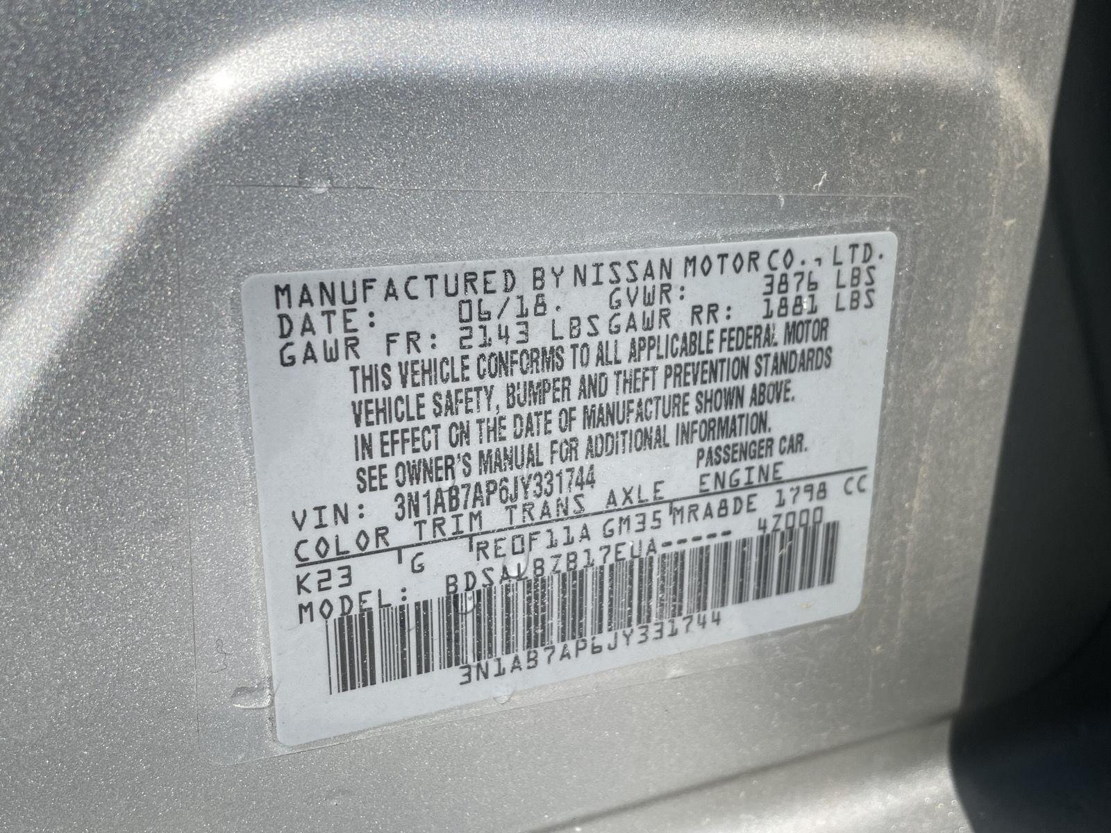 Vehicle photo 11