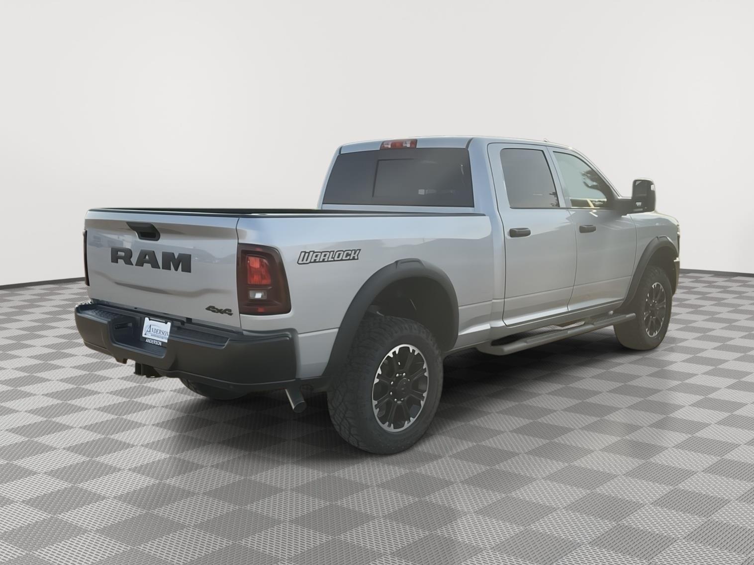 Vehicle photo 5