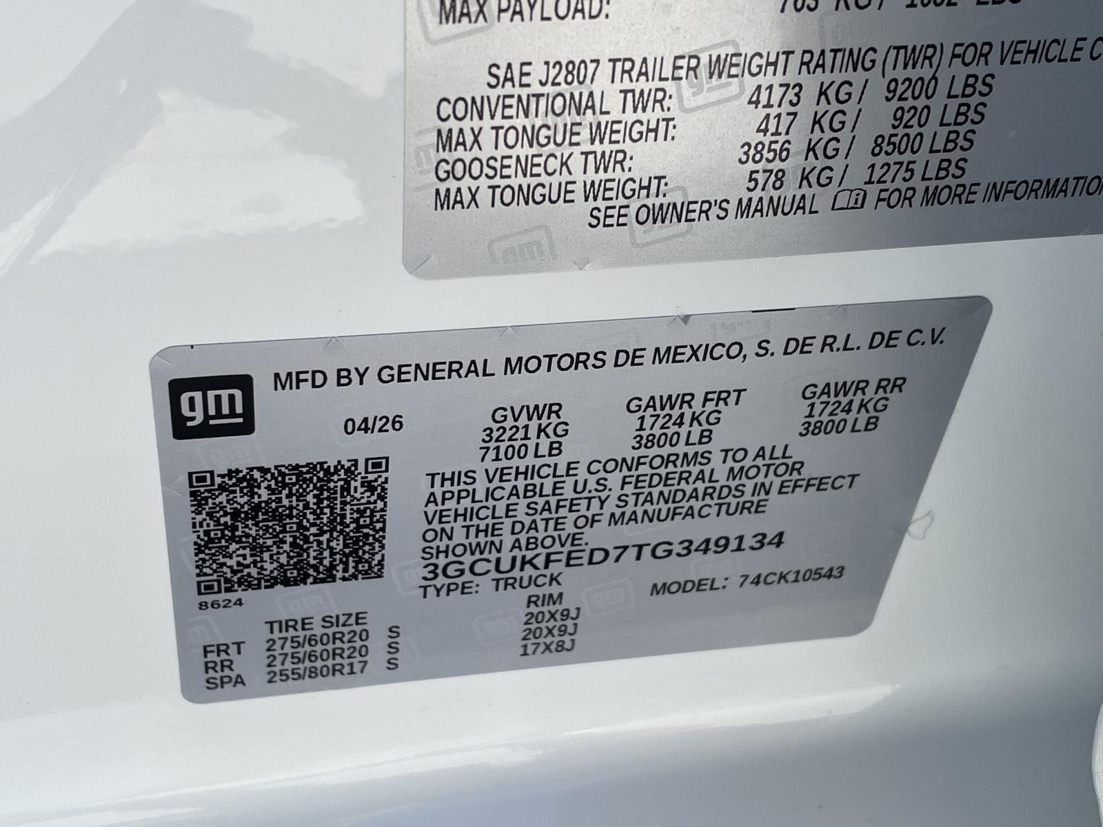 Vehicle photo 11