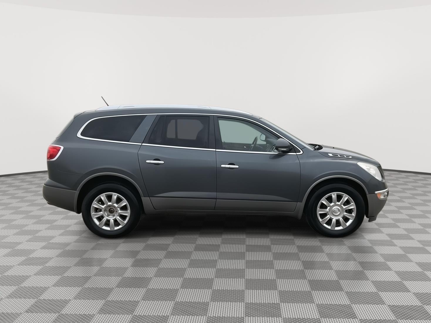 Vehicle photo 6