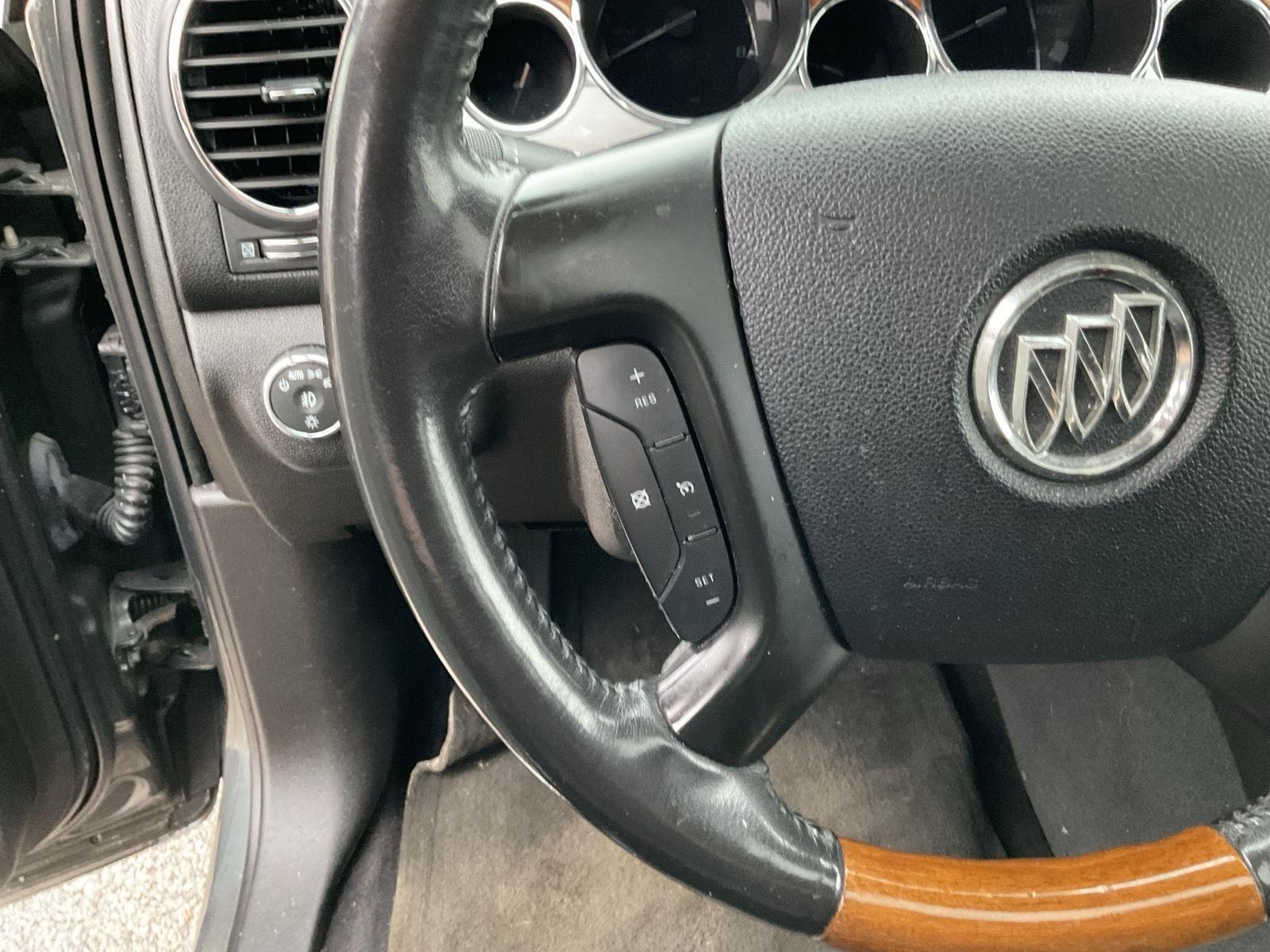 Vehicle photo 10