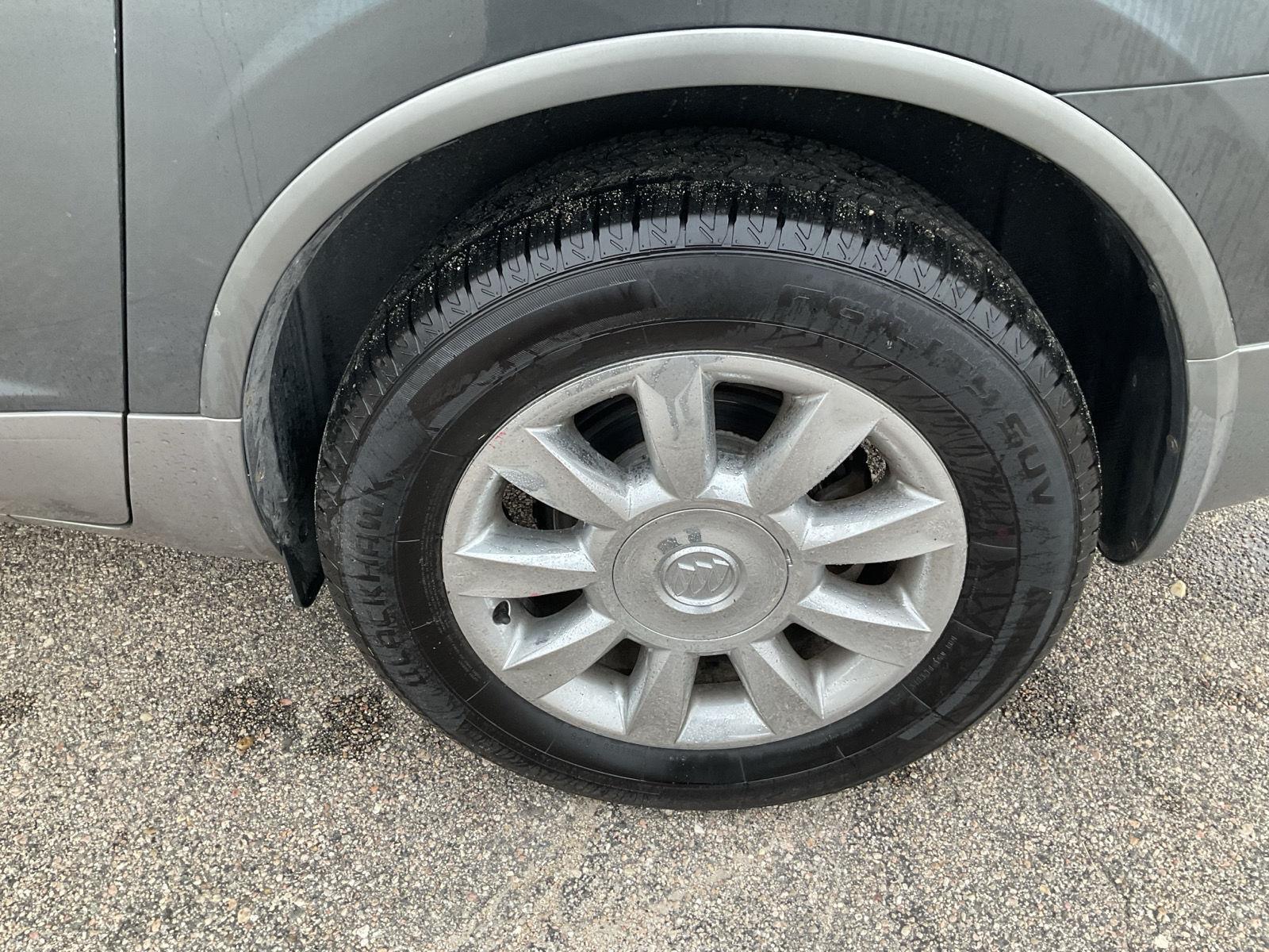Vehicle photo 16