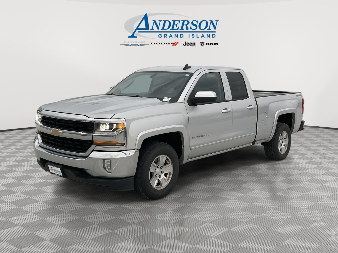 Silver Ice Metallic 2016 Chevrolet Silverado 1500 Pickup Truck Four-Wheel Drive 6-Speed Automatic