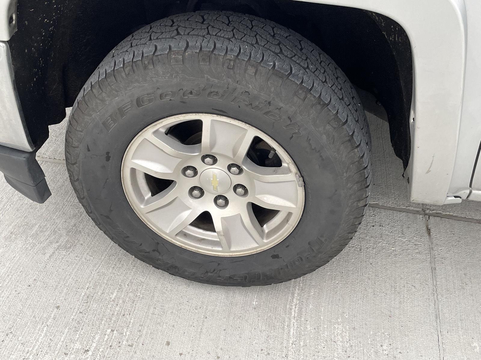 Vehicle photo 10