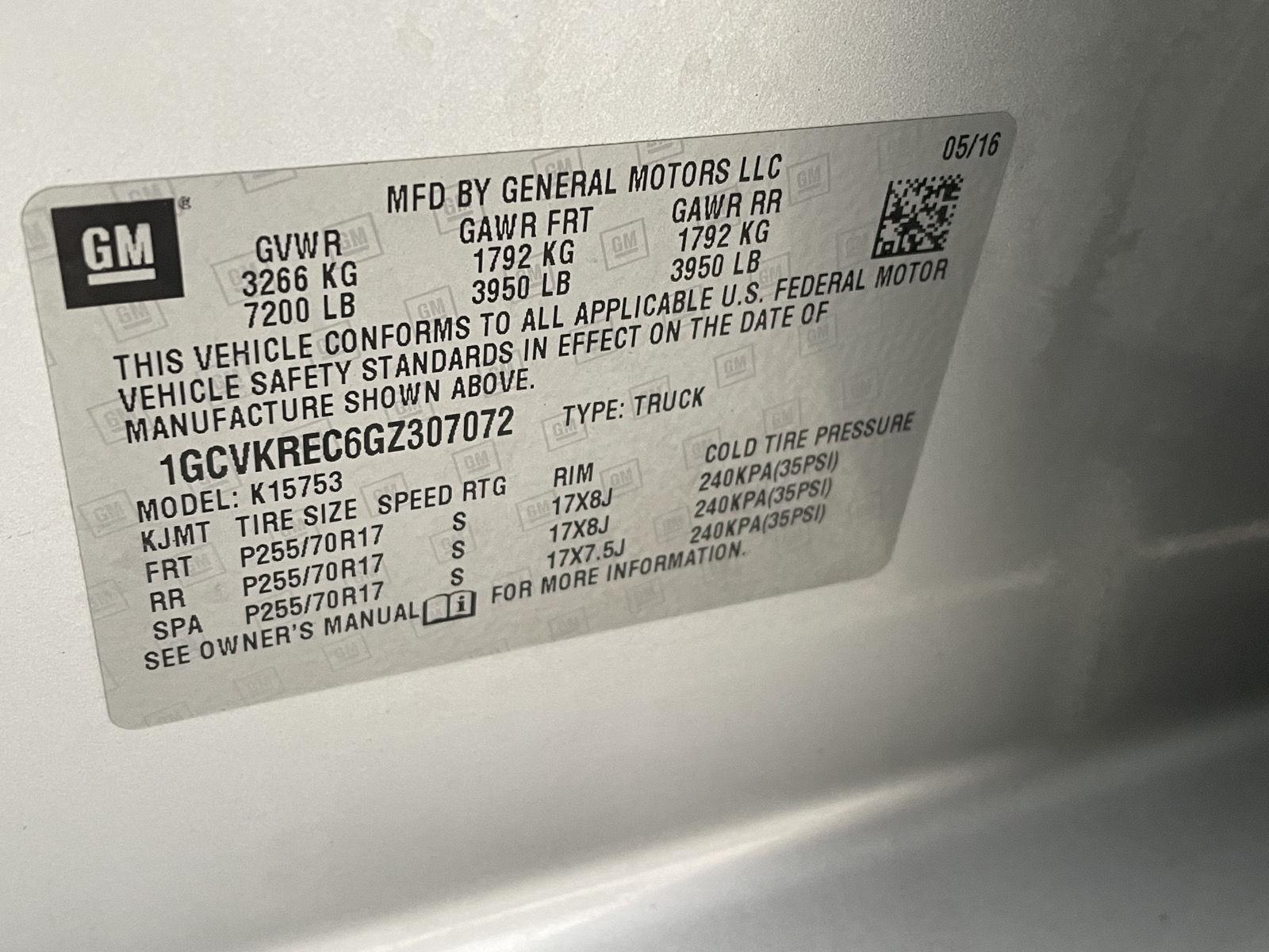 Vehicle photo 11