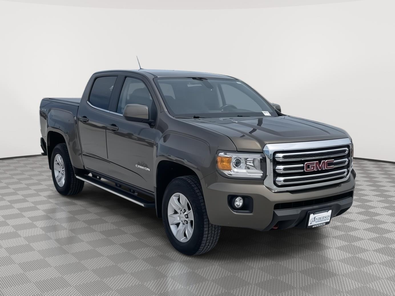Vehicle photo 8