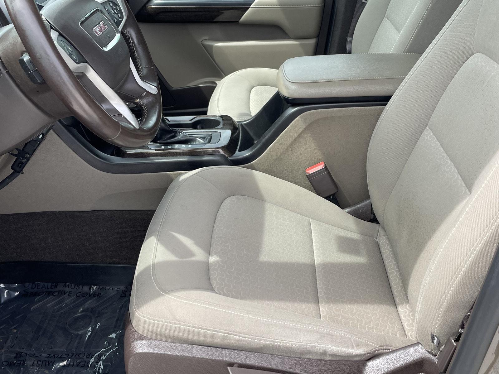 Vehicle photo 13