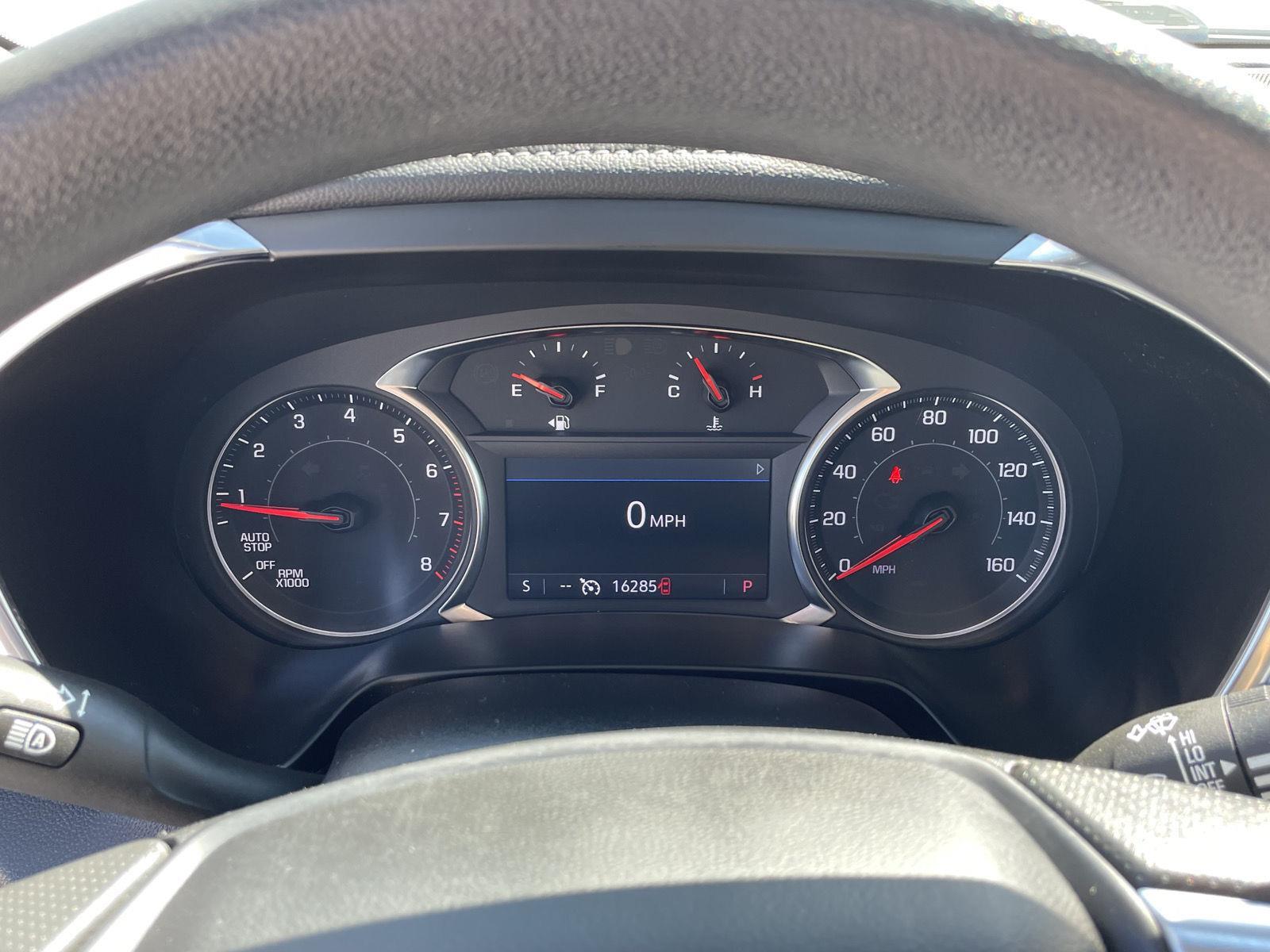 Vehicle photo 3