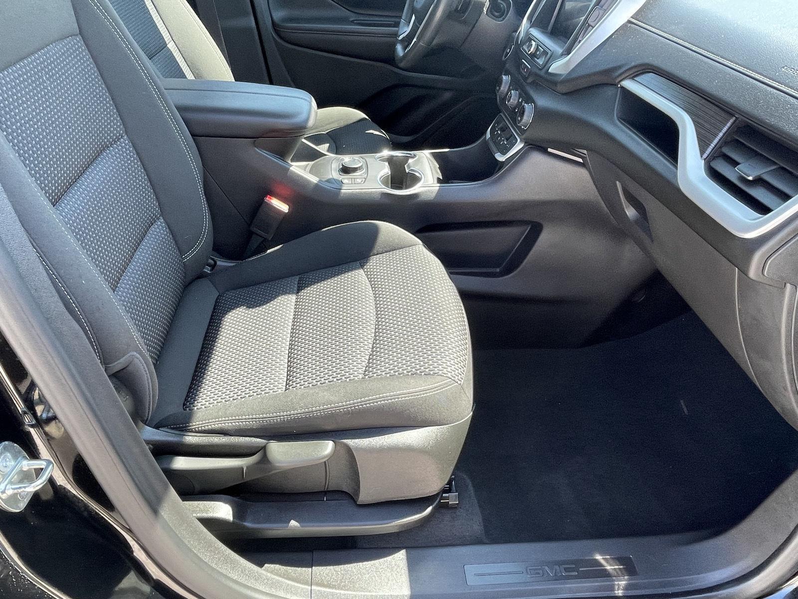 Vehicle photo 18