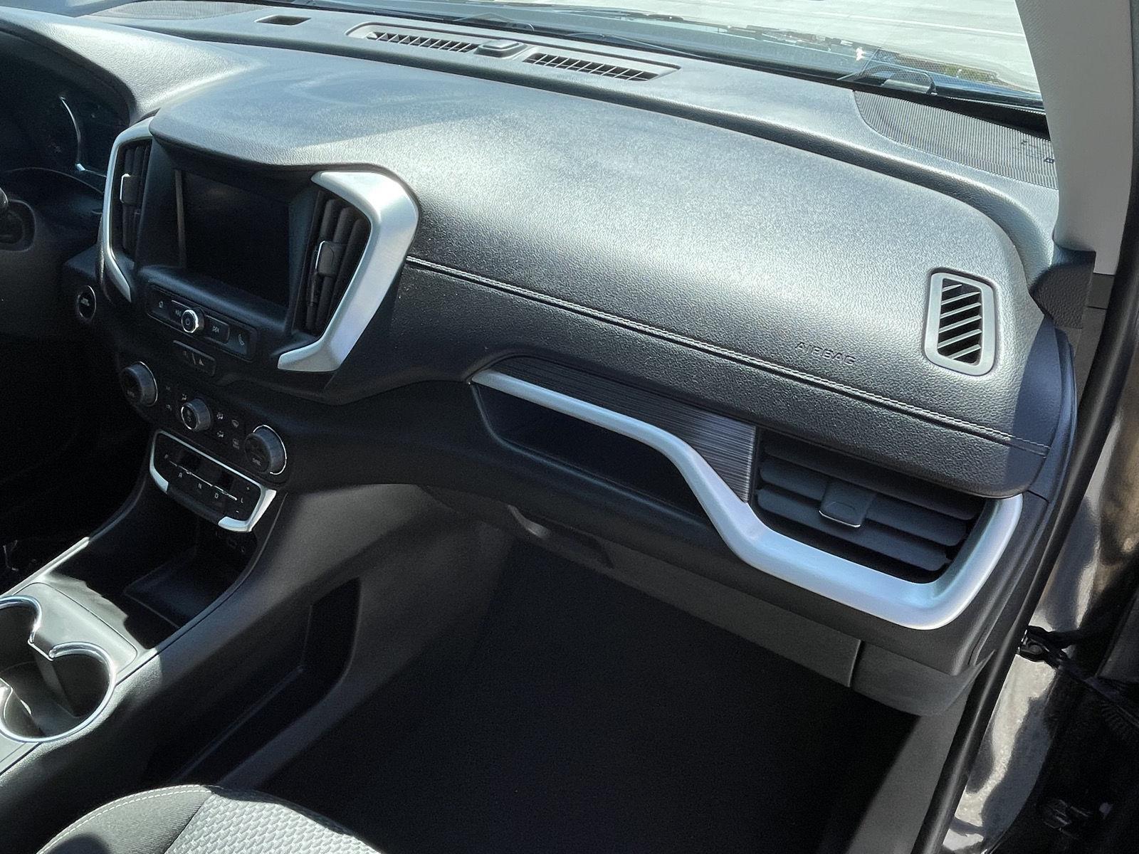 Vehicle photo 19