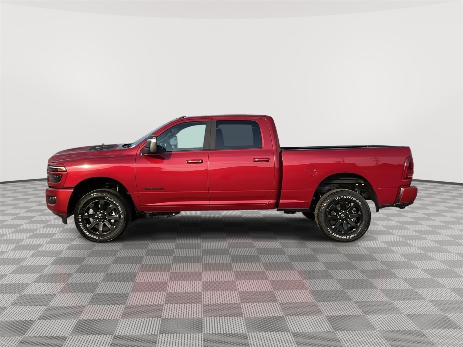 Vehicle photo 2