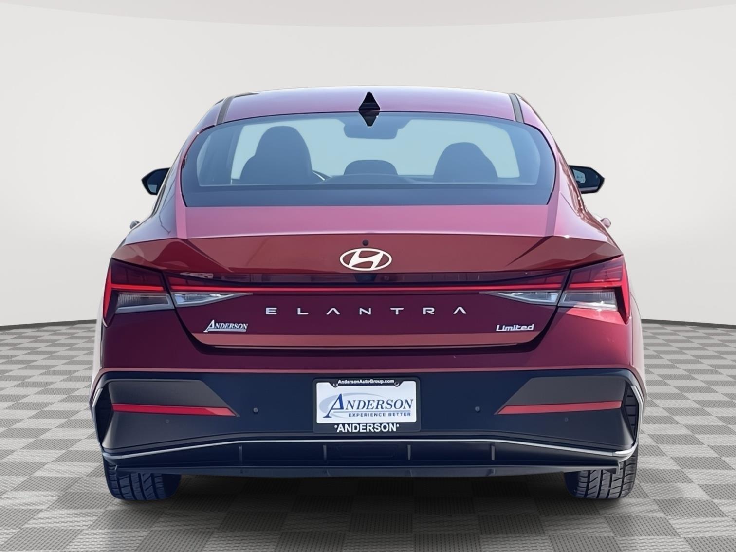 Vehicle photo 5