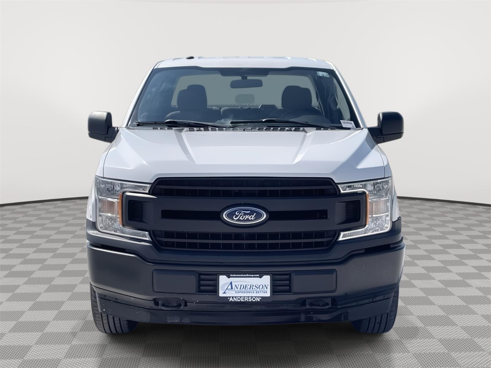 Vehicle photo 9