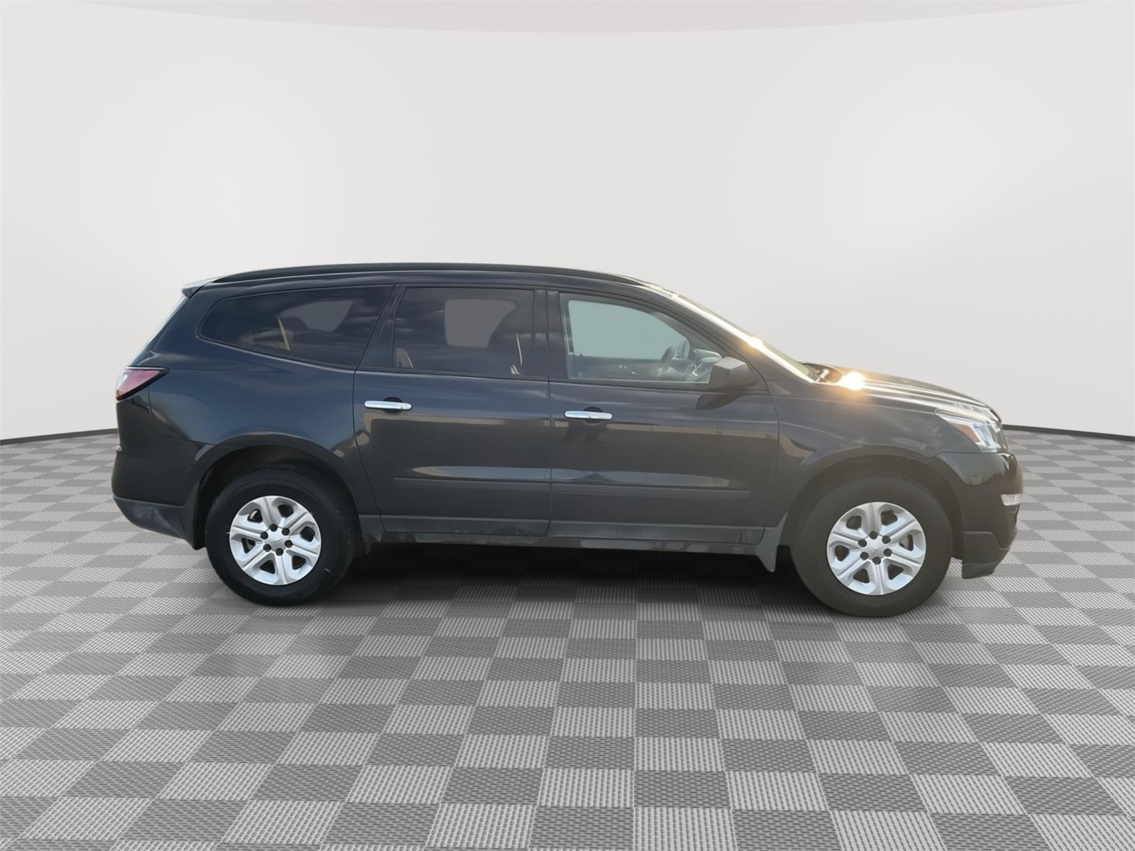 Vehicle photo 6