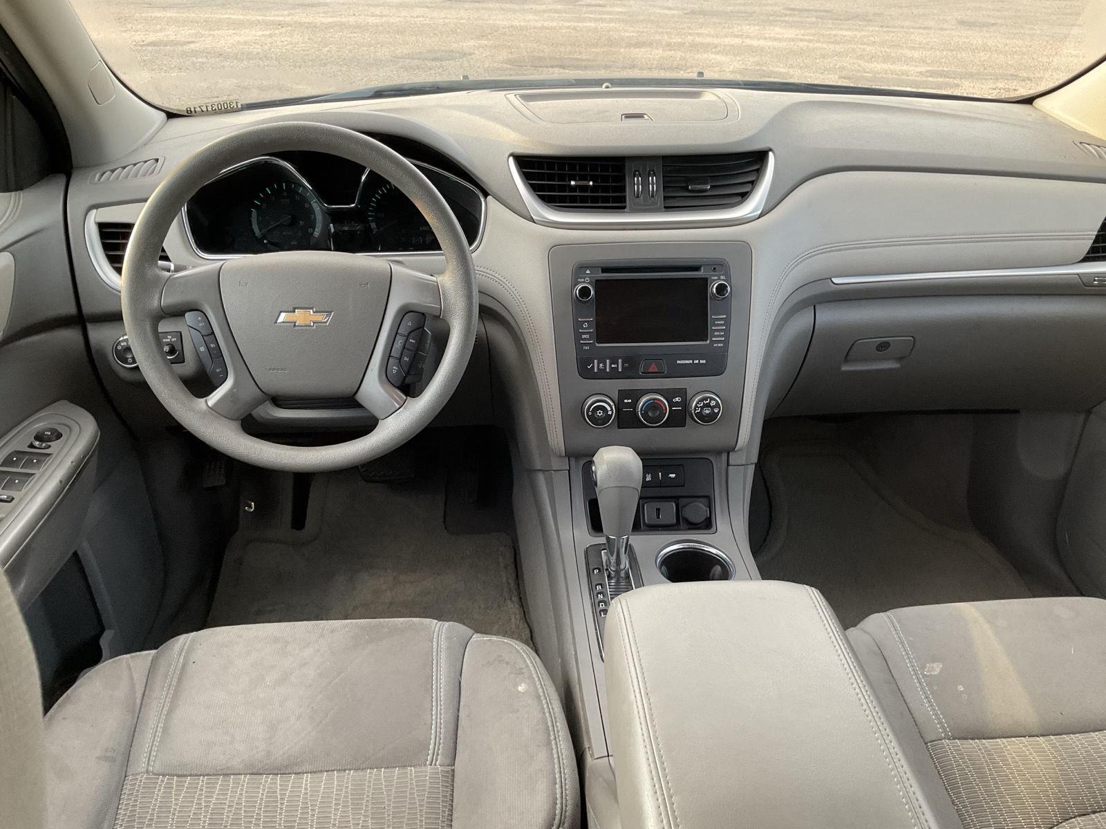 Vehicle photo 12