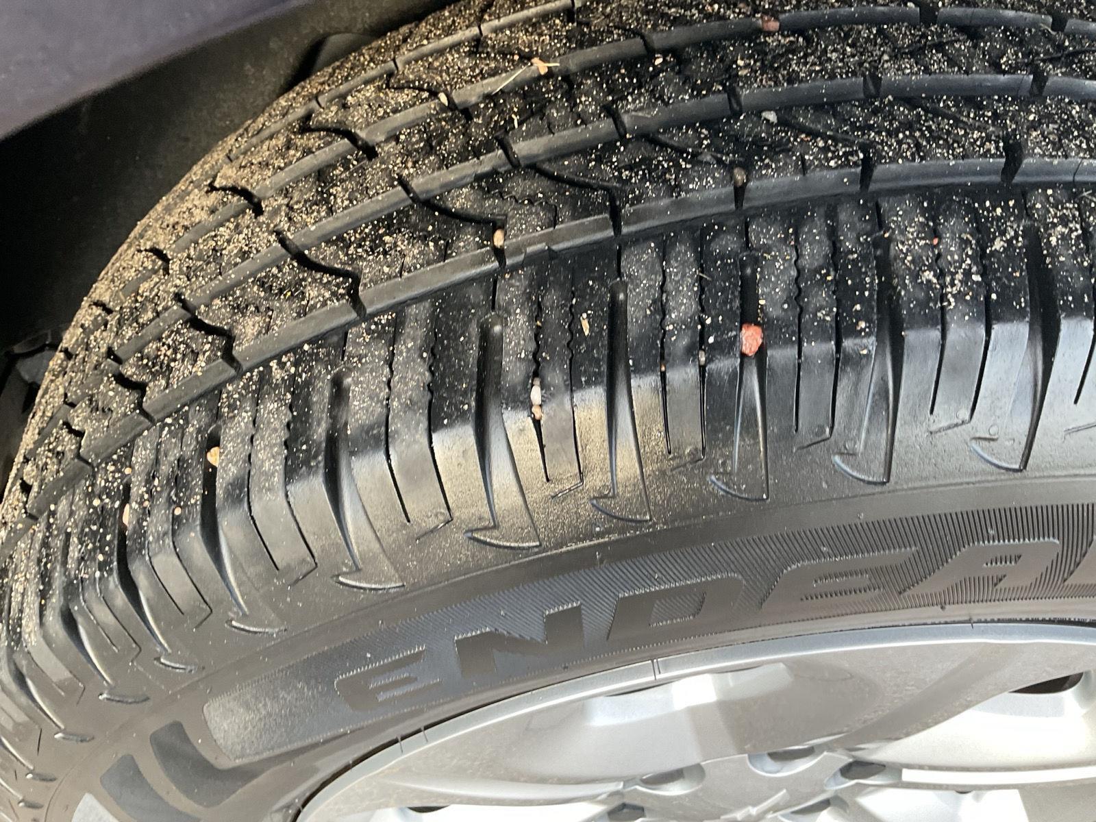 Vehicle photo 14
