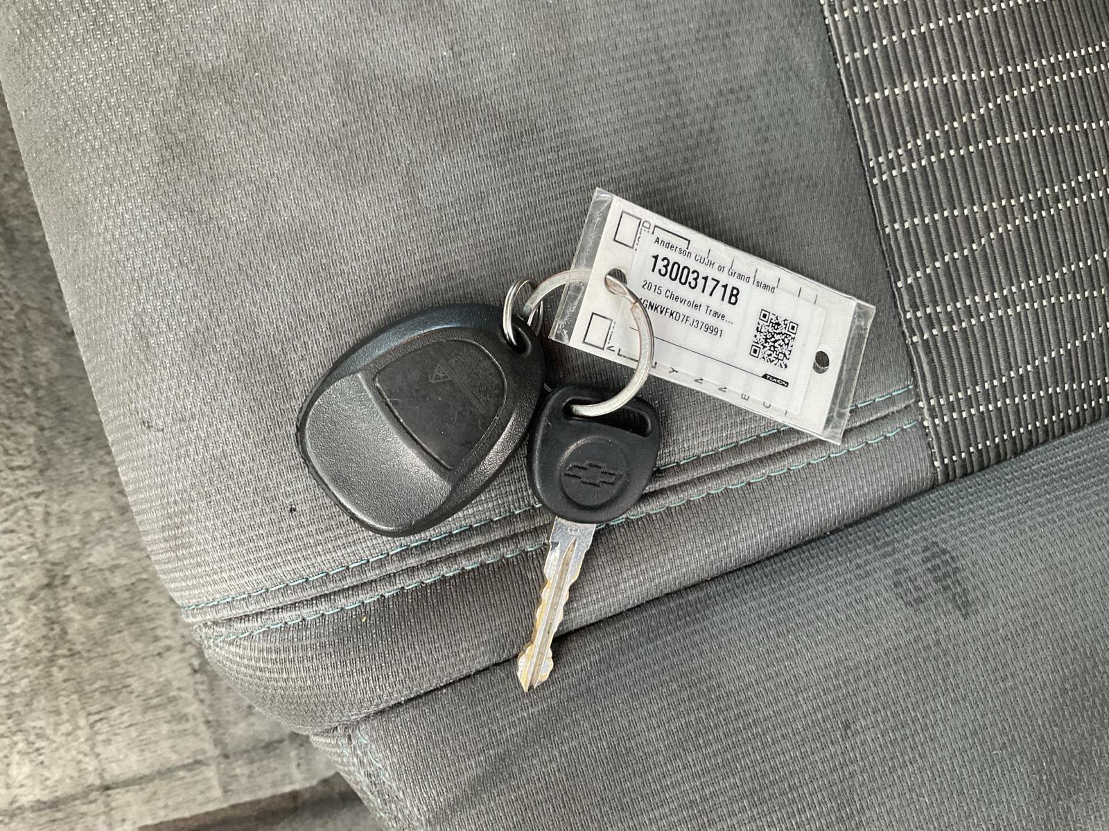 Vehicle photo 16