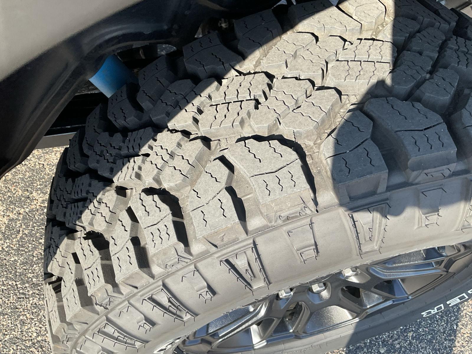 Vehicle photo 20