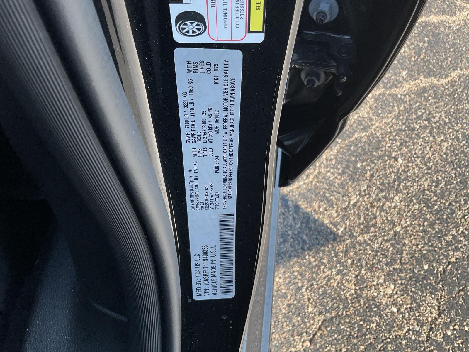 Vehicle photo 21