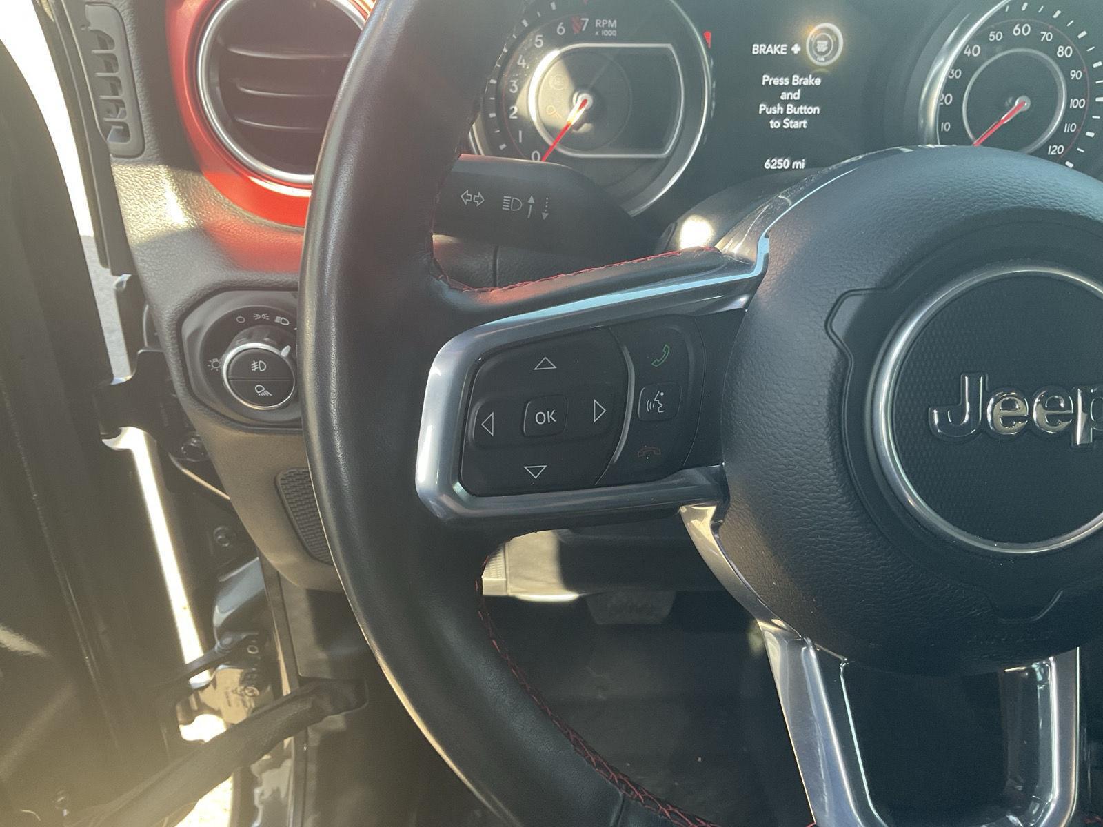 Vehicle photo 10