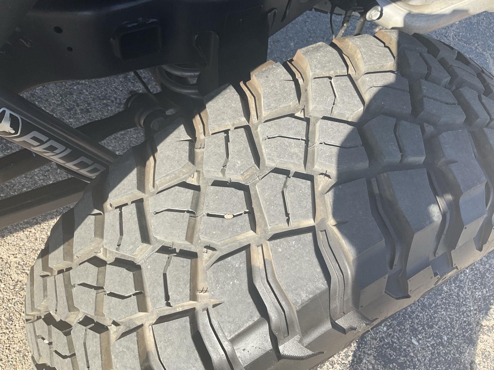 Vehicle photo 21