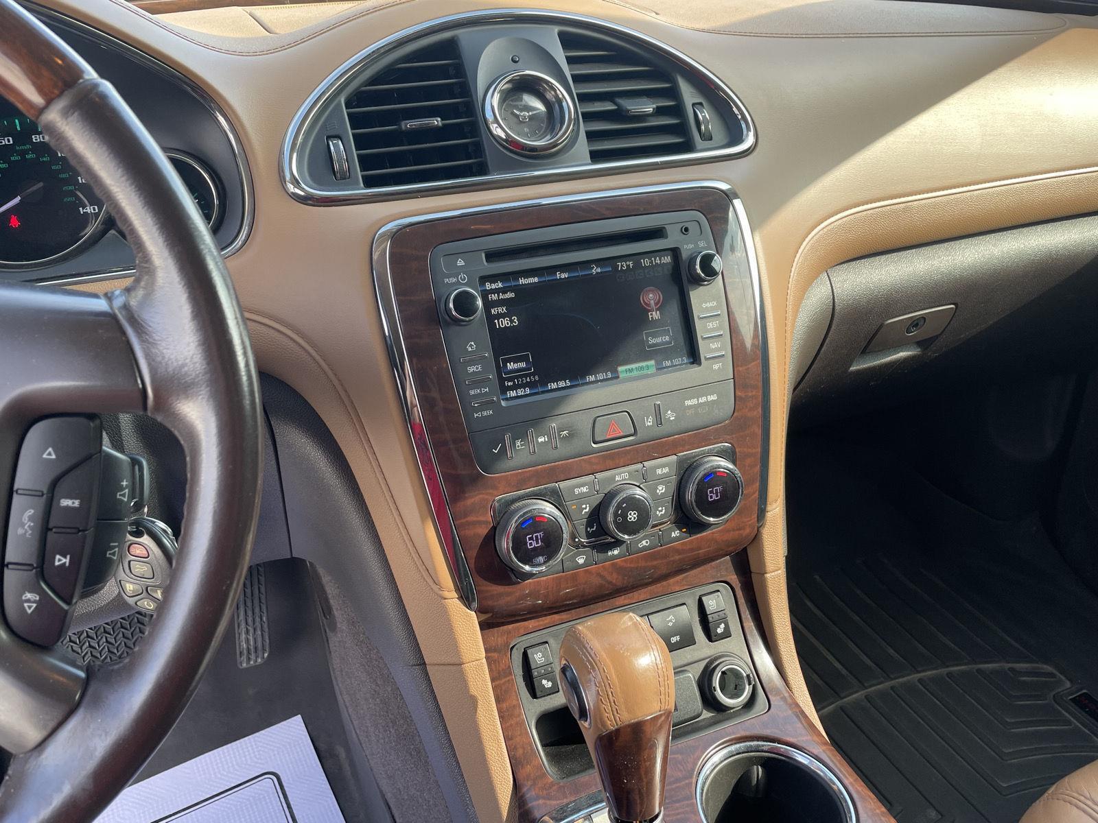 Vehicle photo 15