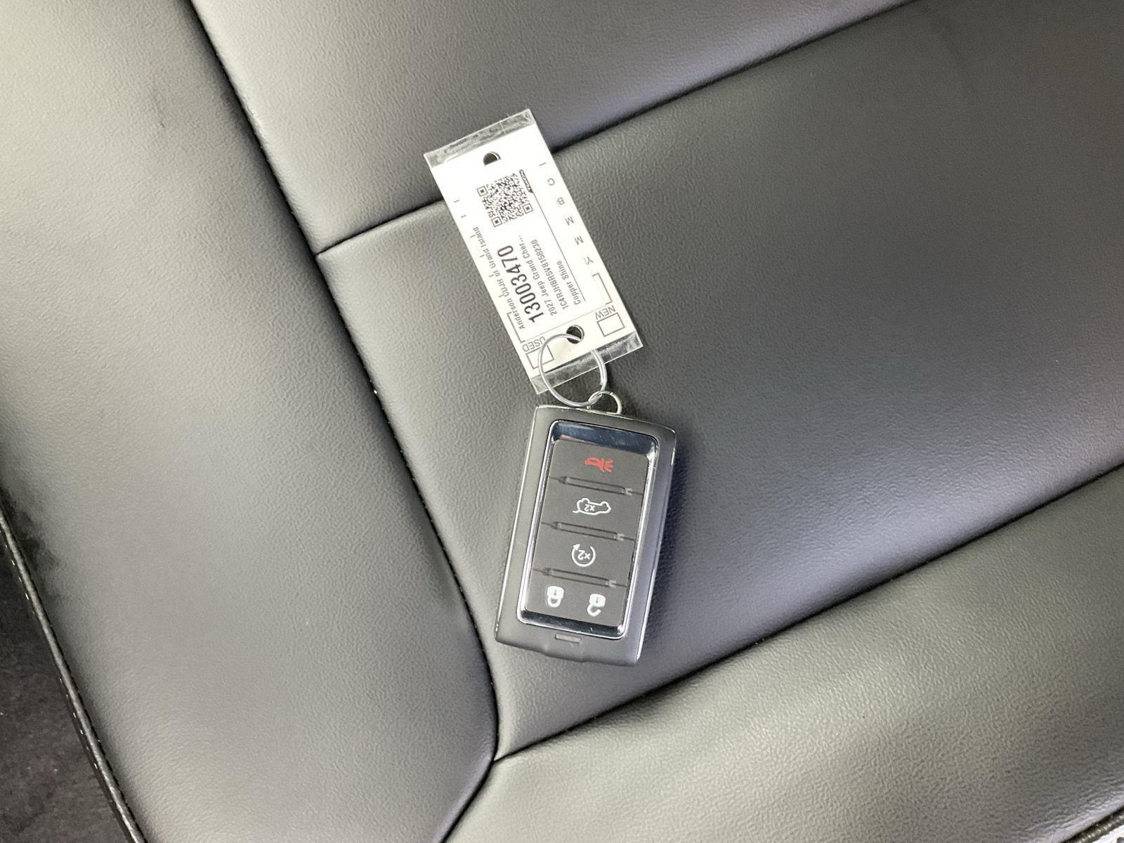 Vehicle photo 21