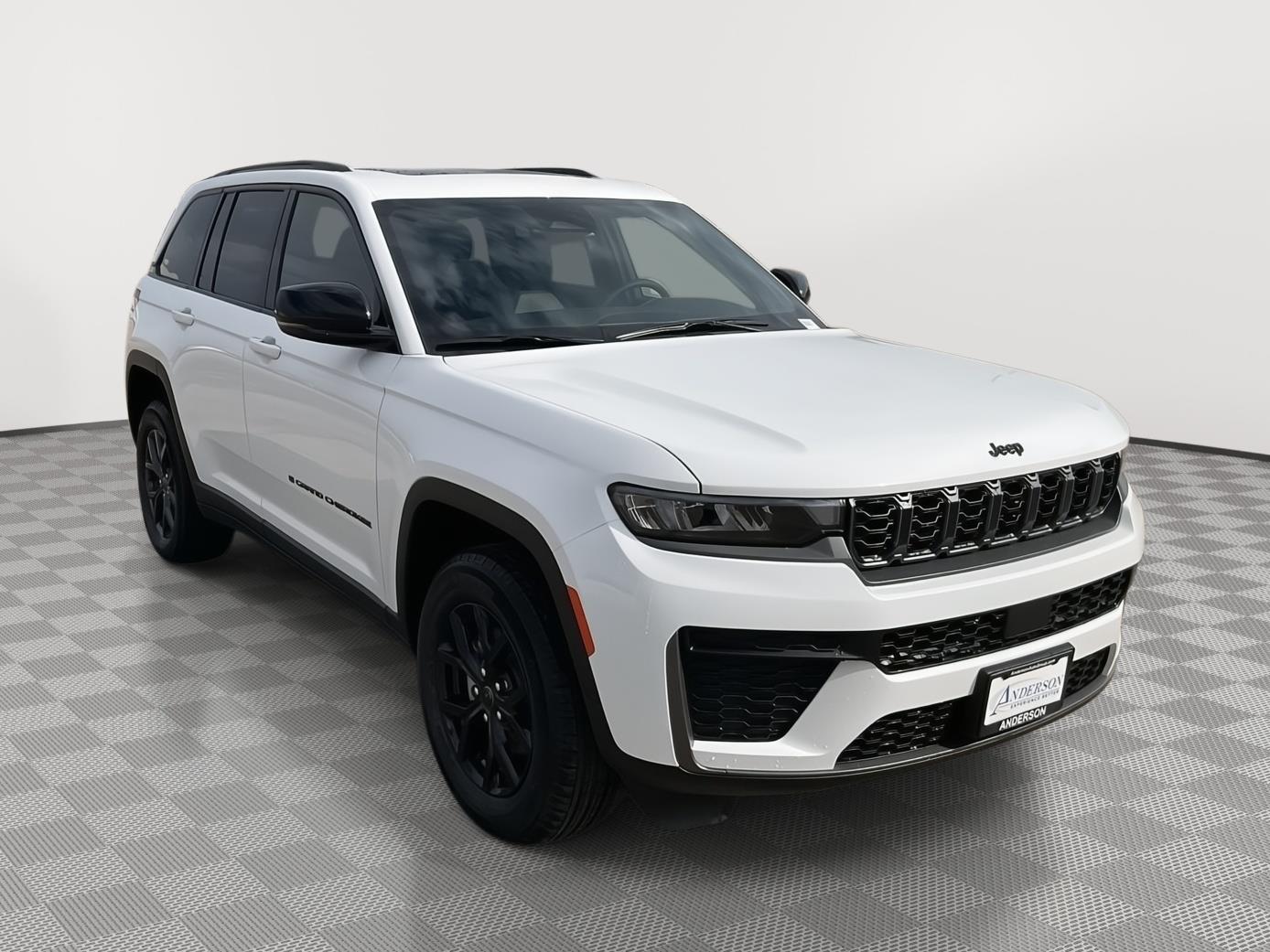 Vehicle photo 7