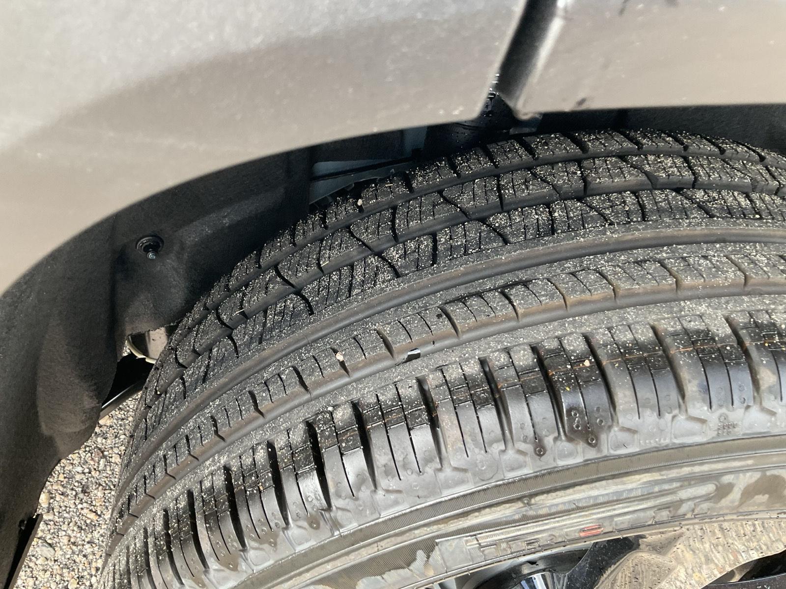 Vehicle photo 20