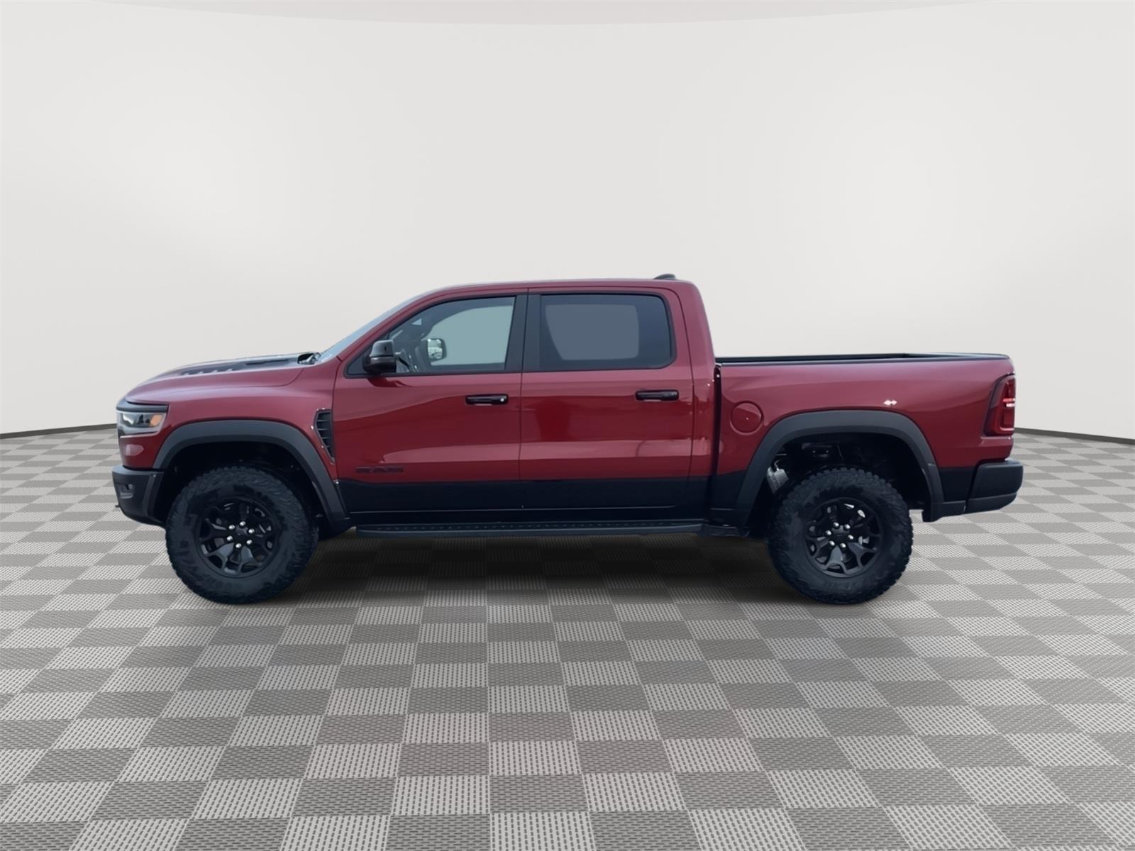 Vehicle photo 2