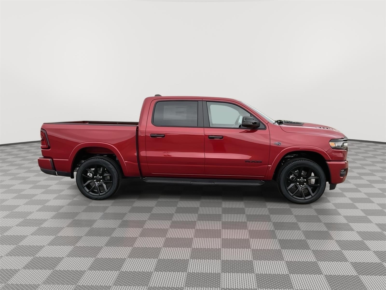 Vehicle photo 6