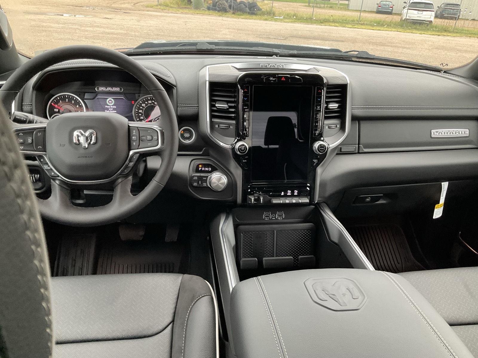 Vehicle photo 21