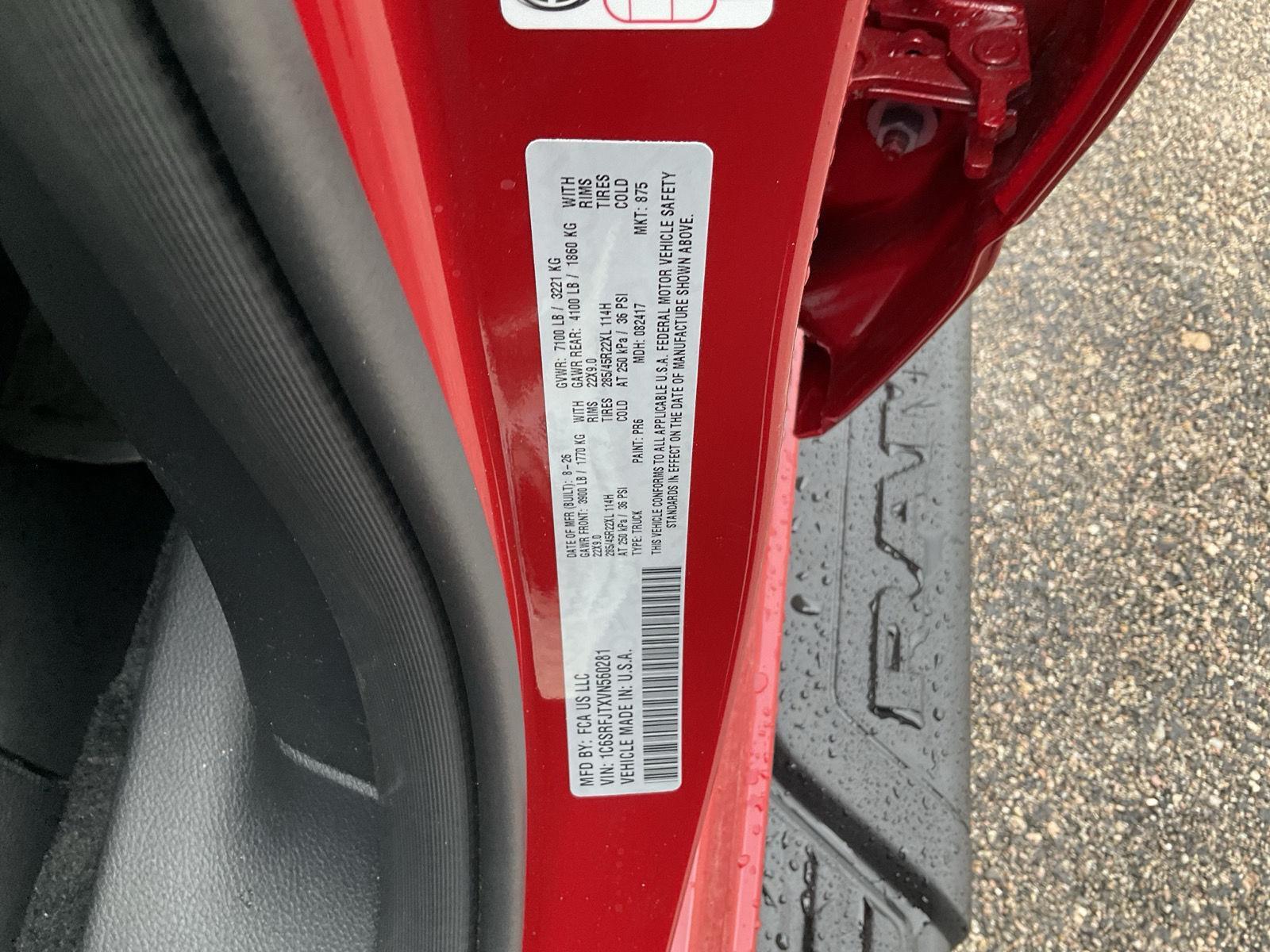 Vehicle photo 22