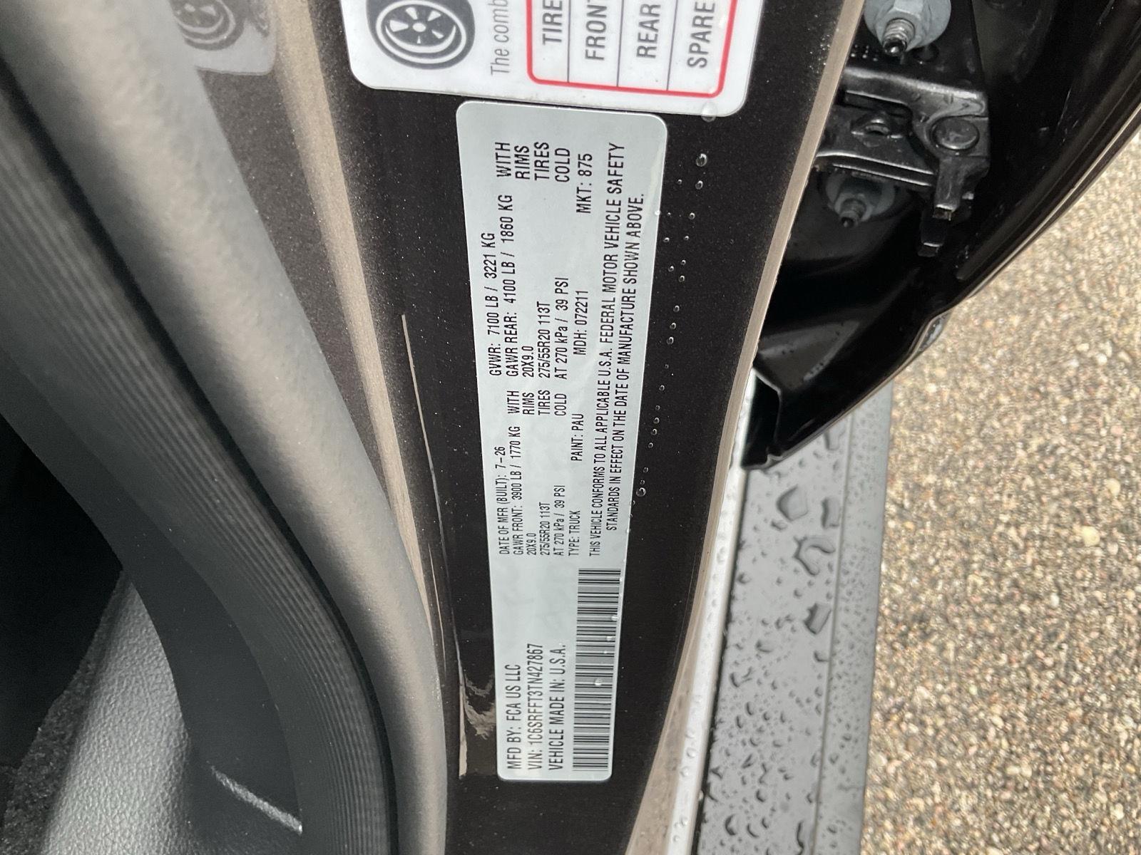 Vehicle photo 20