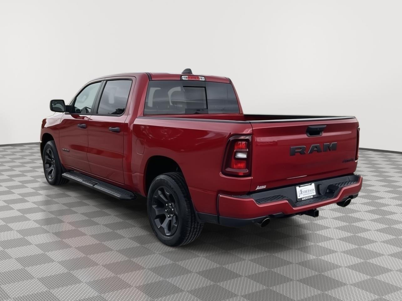 Vehicle photo 3