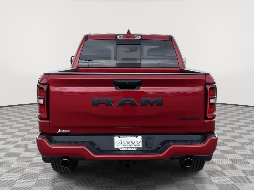 Vehicle photo 4