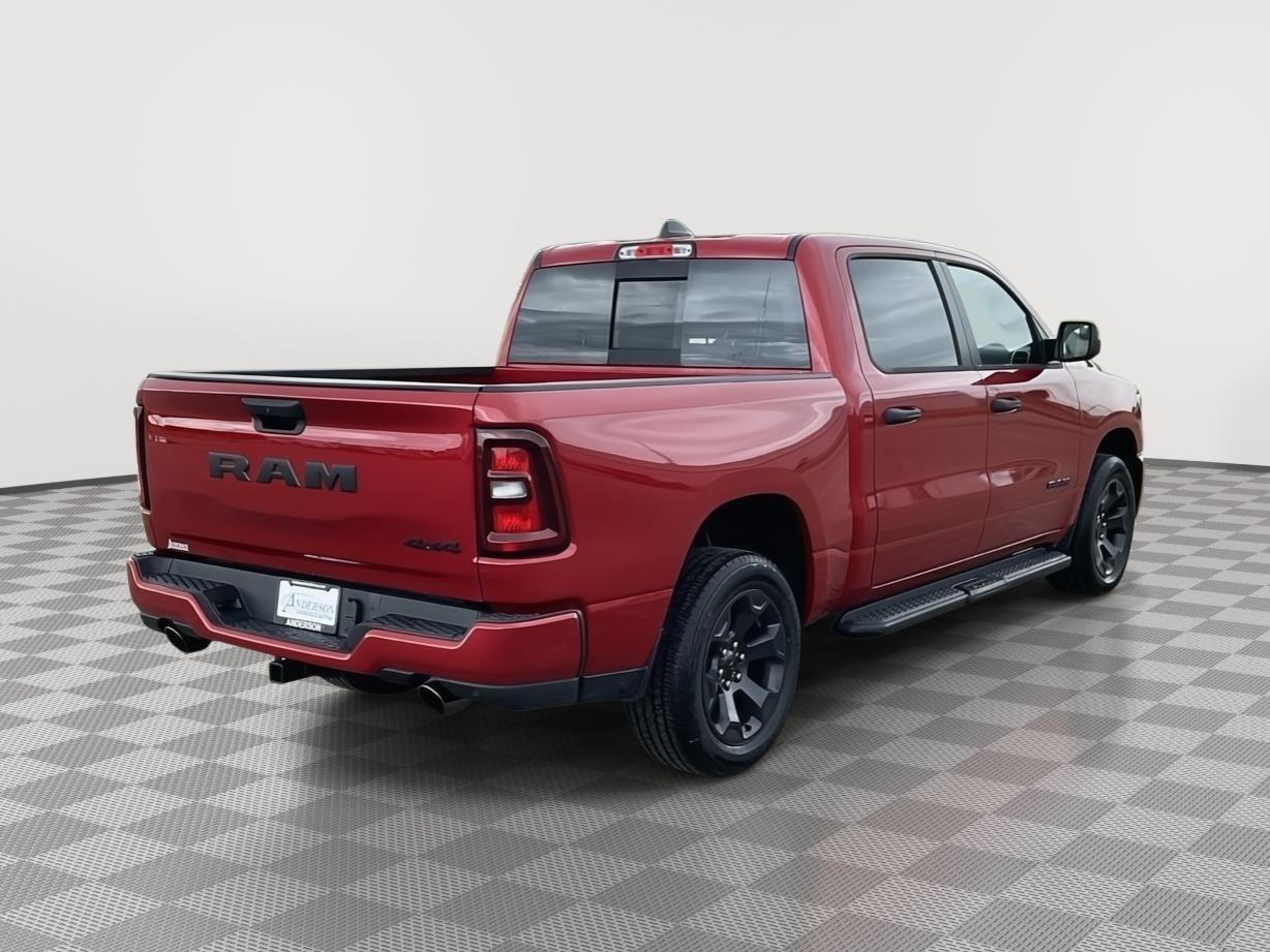 Vehicle photo 5