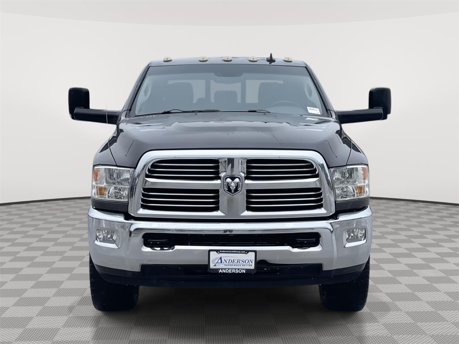 Vehicle photo 9