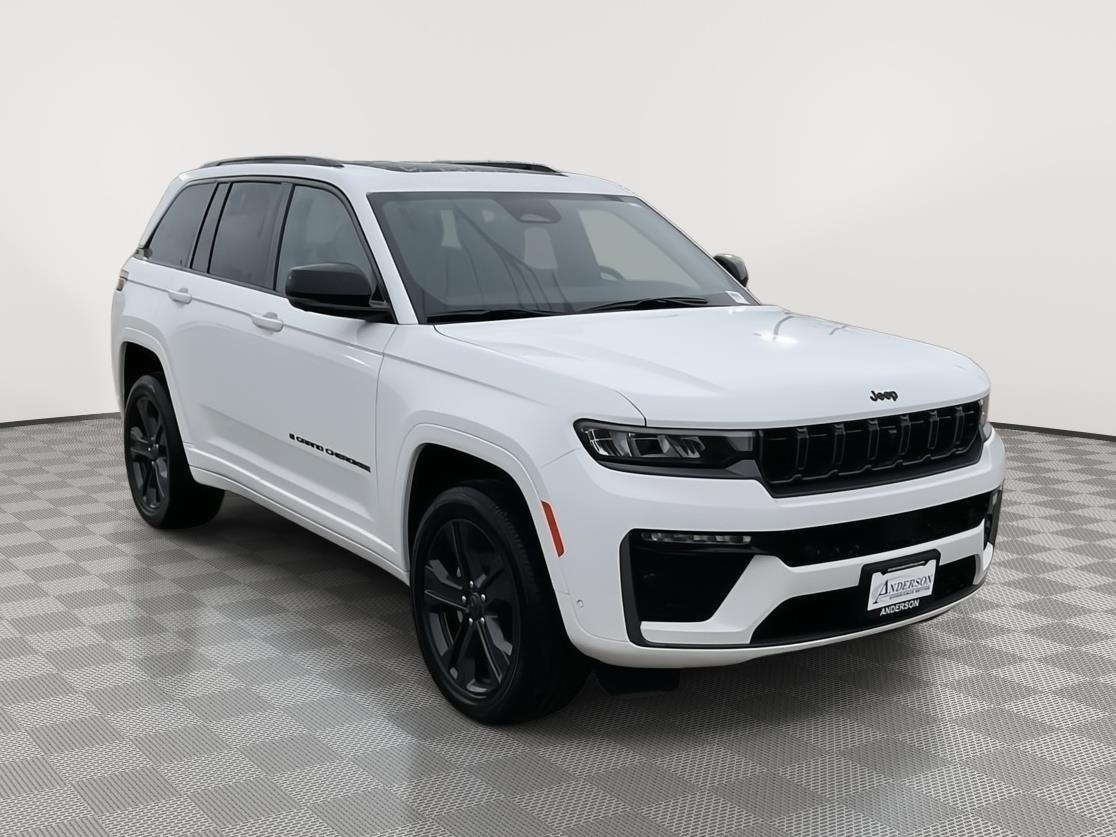 Vehicle photo 7